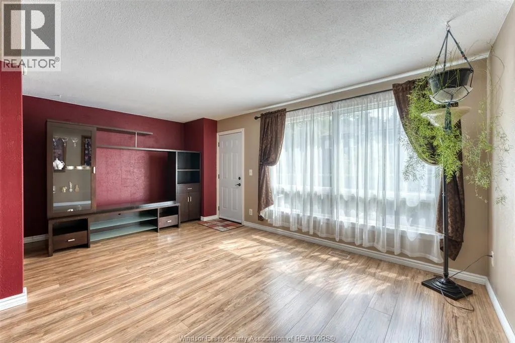 5561 EMPRESS Unit# 58