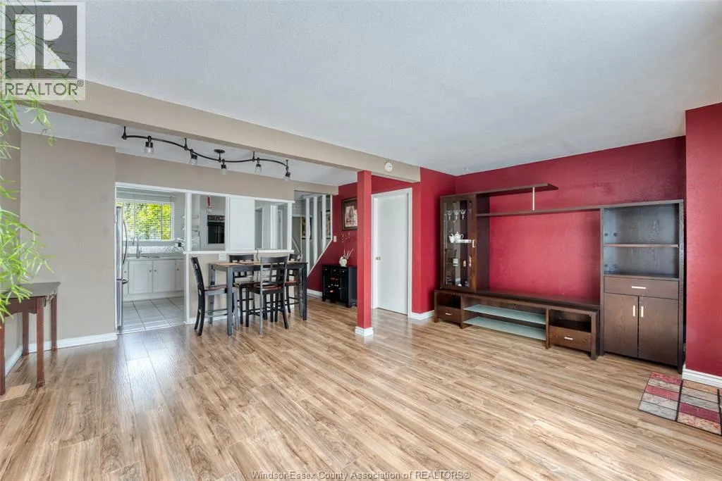 5561 EMPRESS Unit# 58
