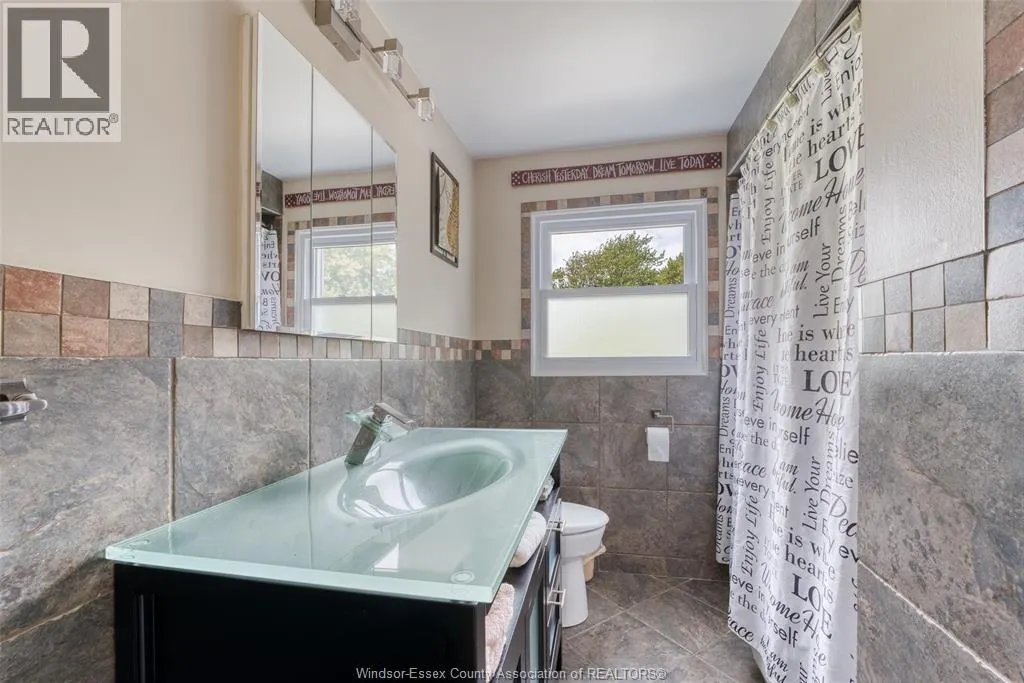 5561 EMPRESS Unit# 58