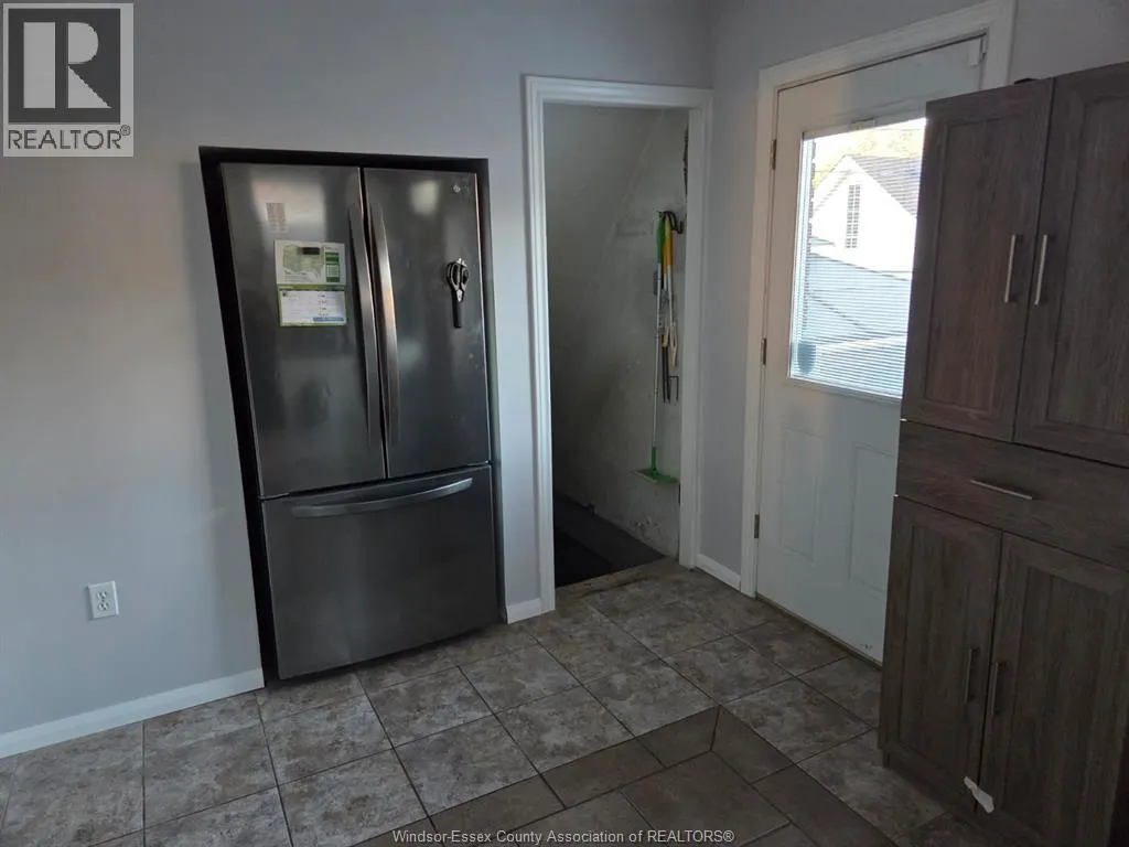 1434 GLADSTONE