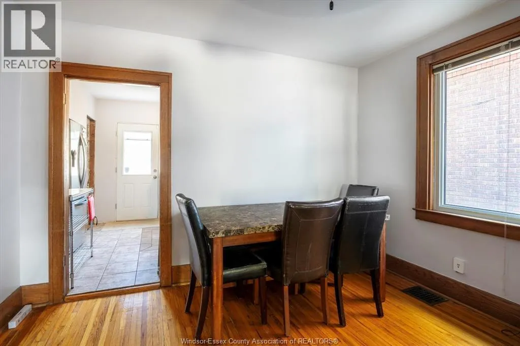 1434 GLADSTONE