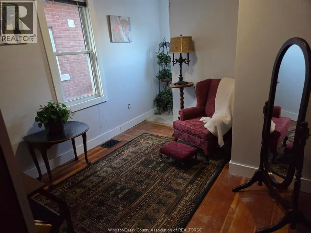 1434 GLADSTONE
