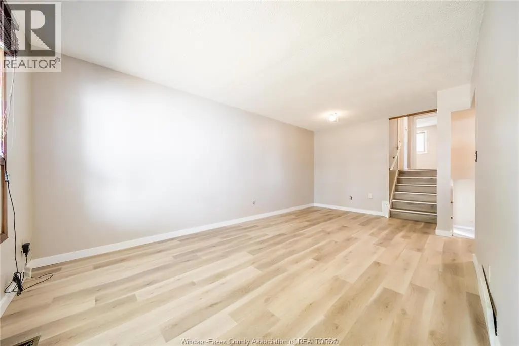 3011 JEFFERSON BOULEVARD