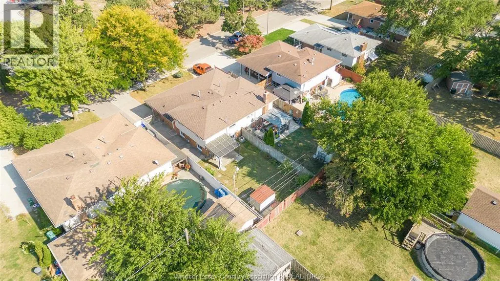 3011 JEFFERSON BOULEVARD