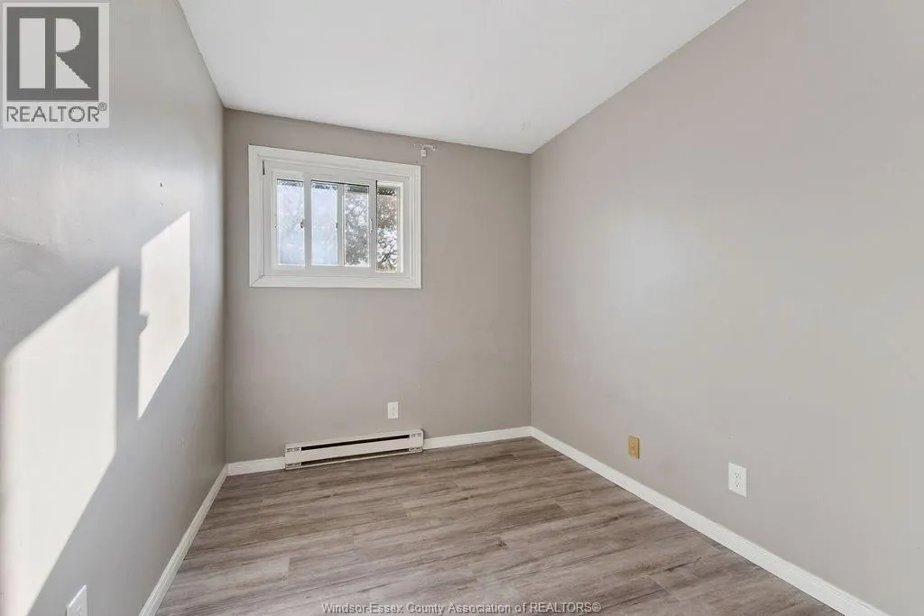 1126 AIRE PLACE