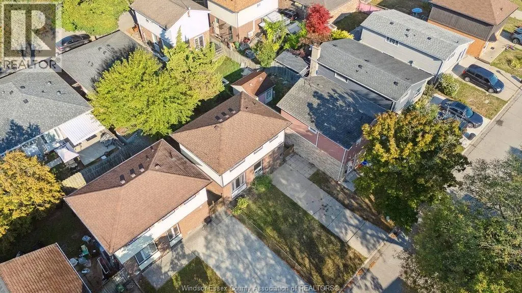 1126 AIRE PLACE