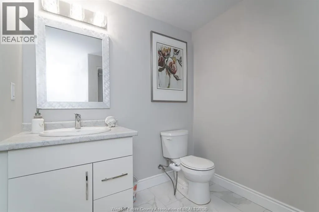 25 CHAMPLAIN COURT
