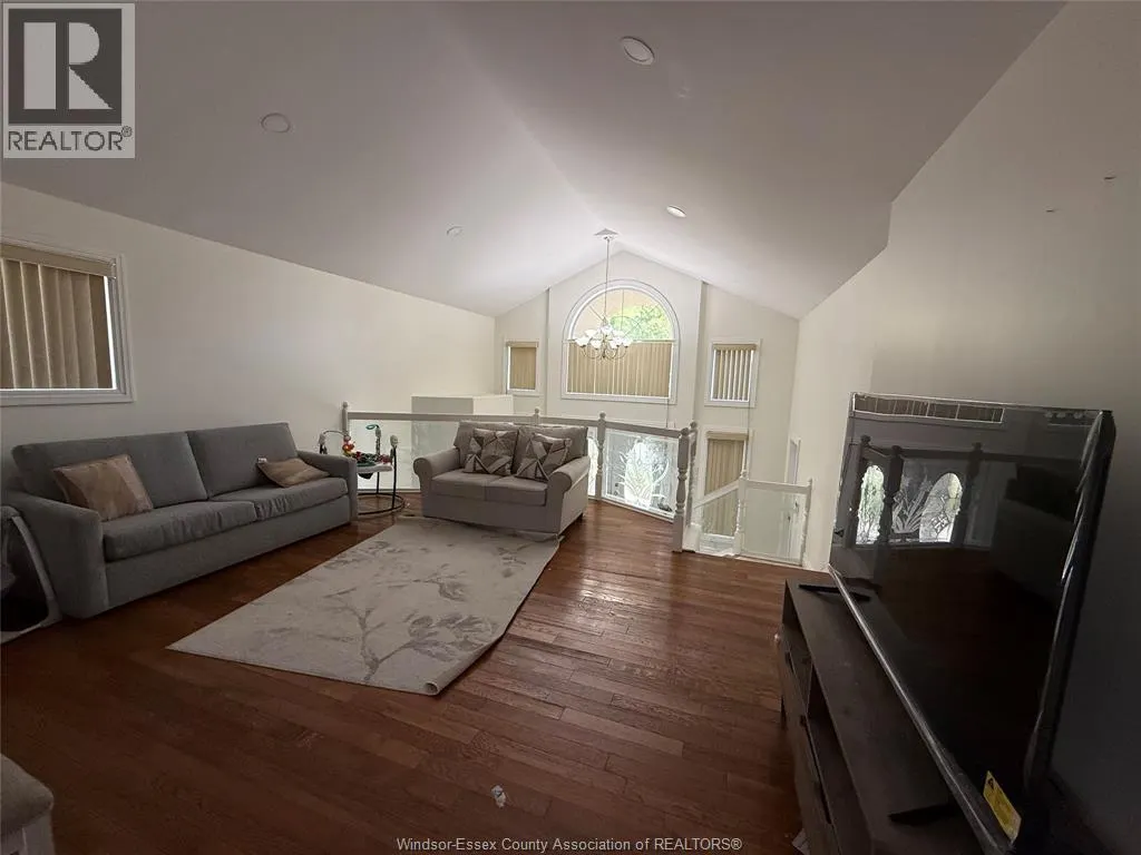 733 MASSIMO CRESCENT Unit# MAIN