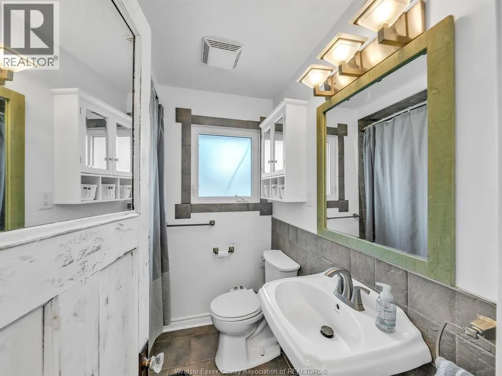 542 CONCESSION RD 2 North