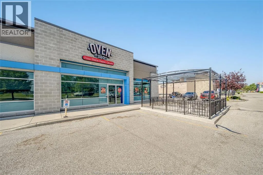 24 SEACLIFF DRIVE East