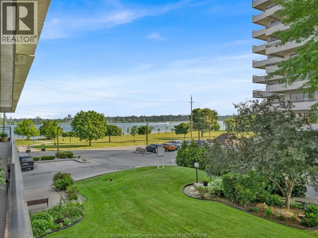 5125 RIVERSIDE DRIVE East Unit# 202