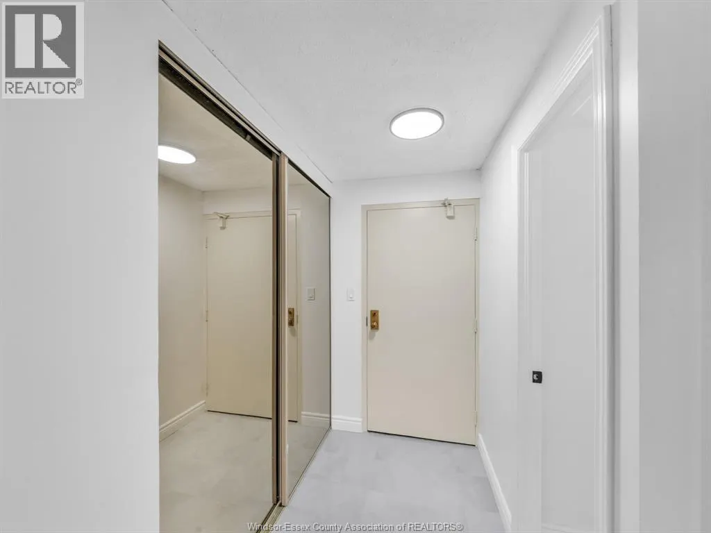 5125 RIVERSIDE DRIVE East Unit# 202