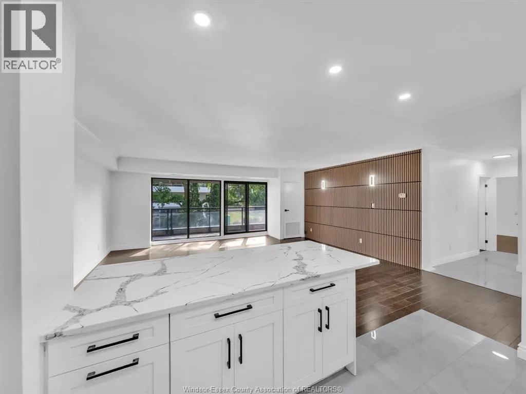 5125 RIVERSIDE DRIVE East Unit# 202