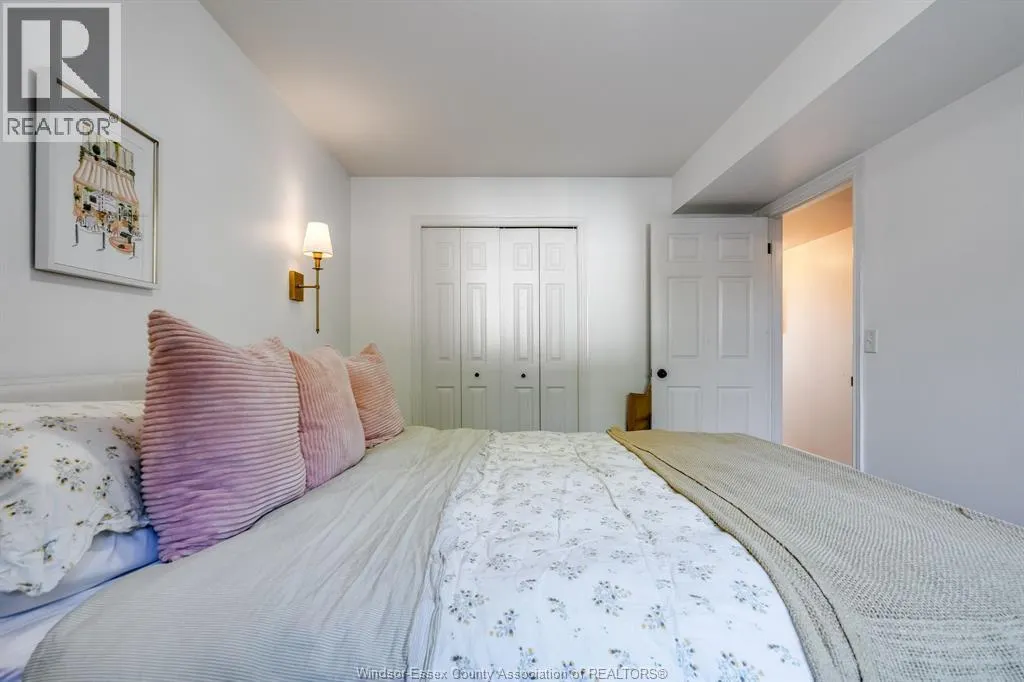 135 Sturgeon Meadows AVENUE