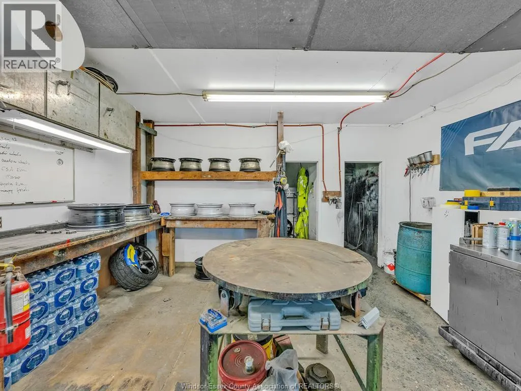 3500 MANNING ROAD