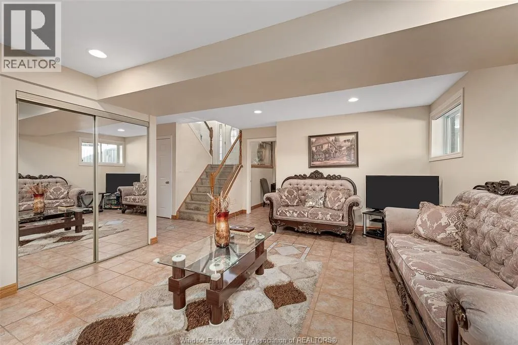 4141 ANTHONY COURT