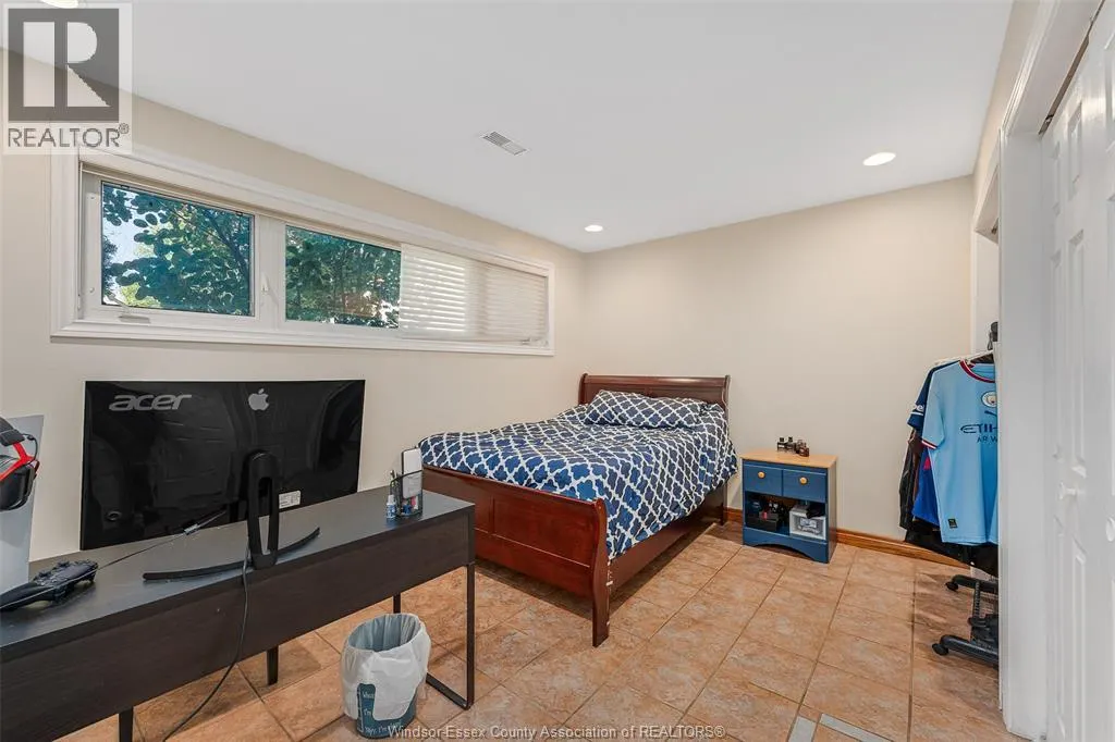 4141 ANTHONY COURT