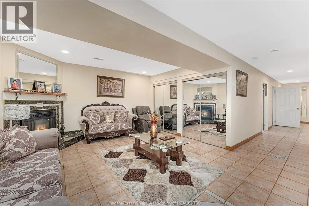 4141 ANTHONY COURT