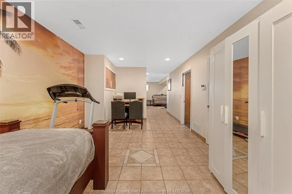 4141 ANTHONY COURT