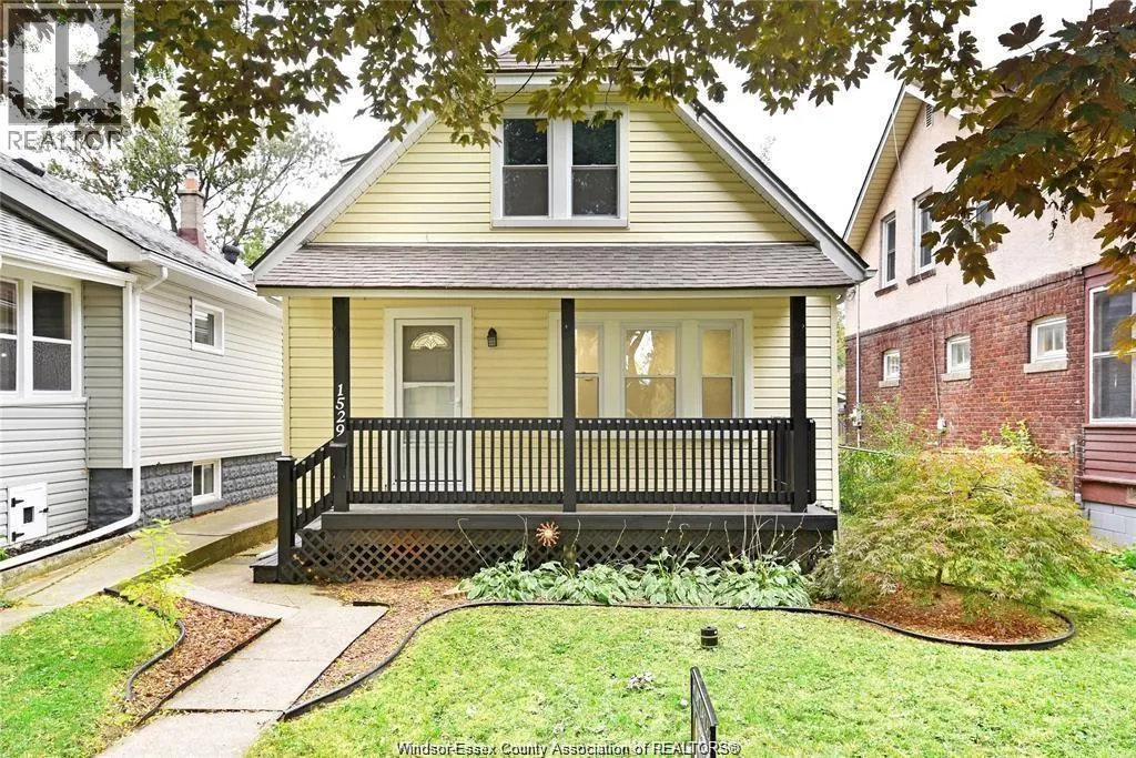 1529 Lincoln