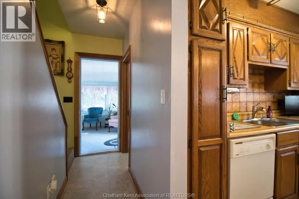 131 Tweedsmuir AVENUE East
