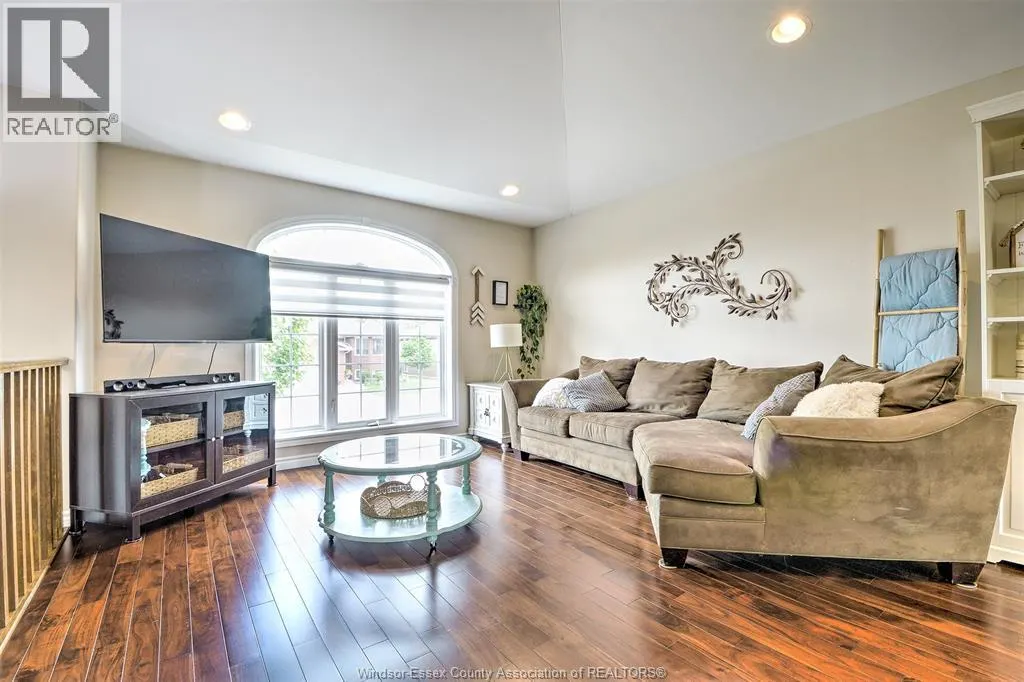 1415 MAGNOLIA AVENUE