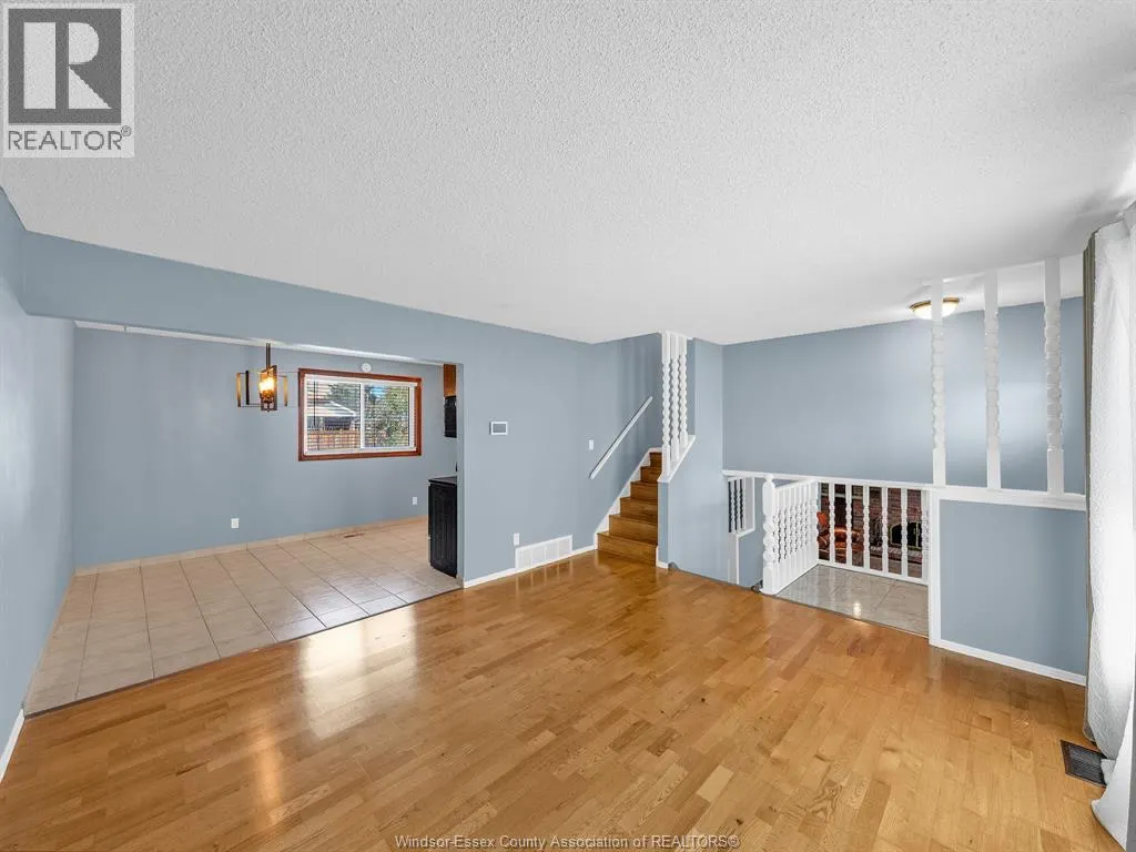 5770 QUEEN ELIZABETH DRIVE