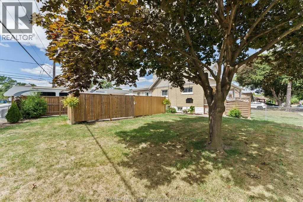 1089 Prado PLACE