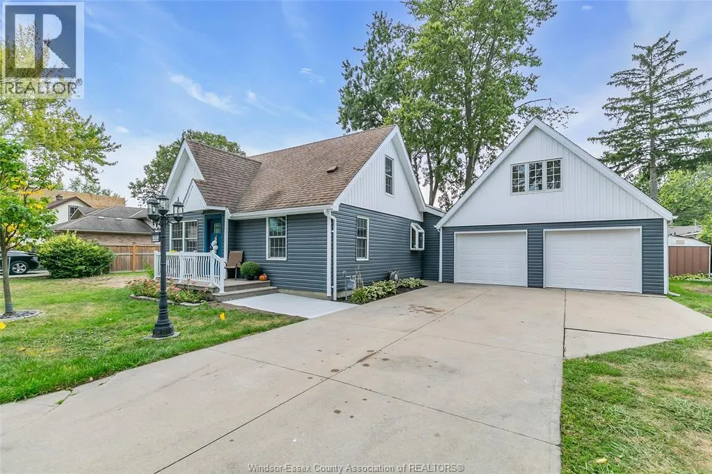 3353 BYNG ROAD