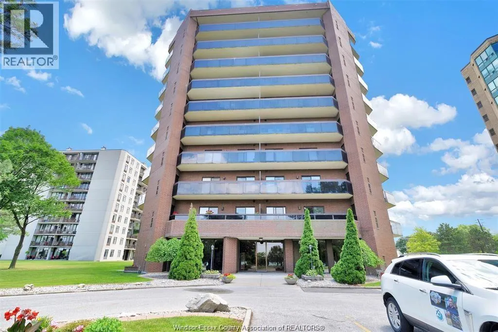 3663 RIVERSIDE DRIVE East Unit# 203