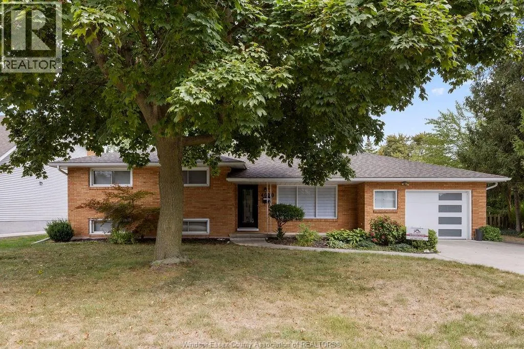 4020 KENNEDY DRIVE