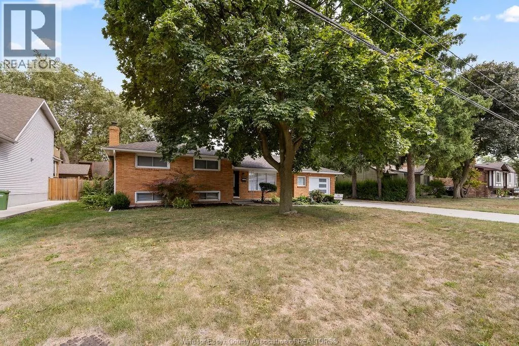 4020 KENNEDY DRIVE