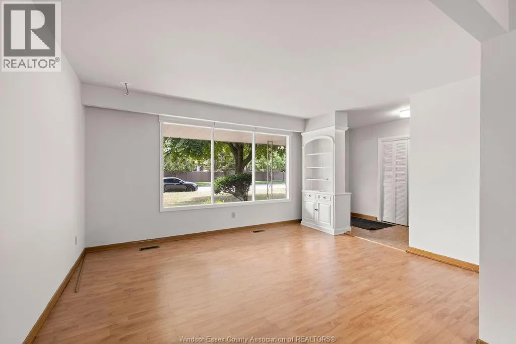 4020 KENNEDY DRIVE