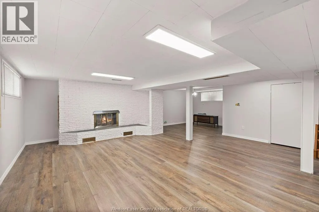 4020 KENNEDY DRIVE