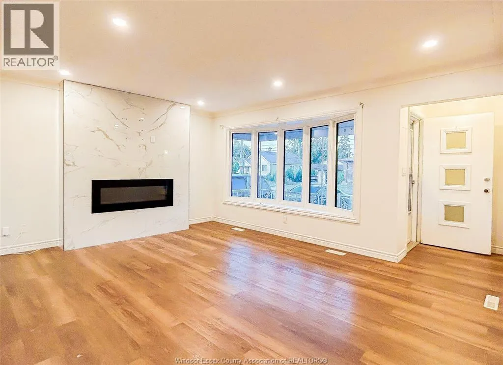 951 RIVERDALE