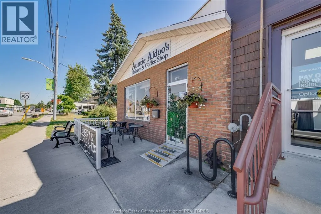 123 COUNTY RD 34 West