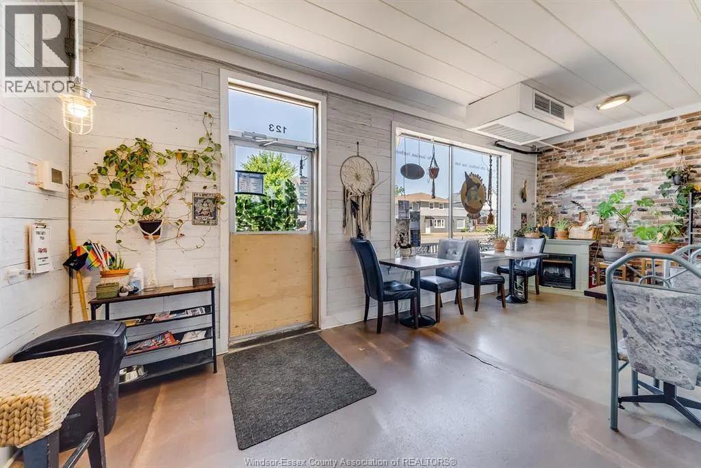 123 COUNTY RD 34 West