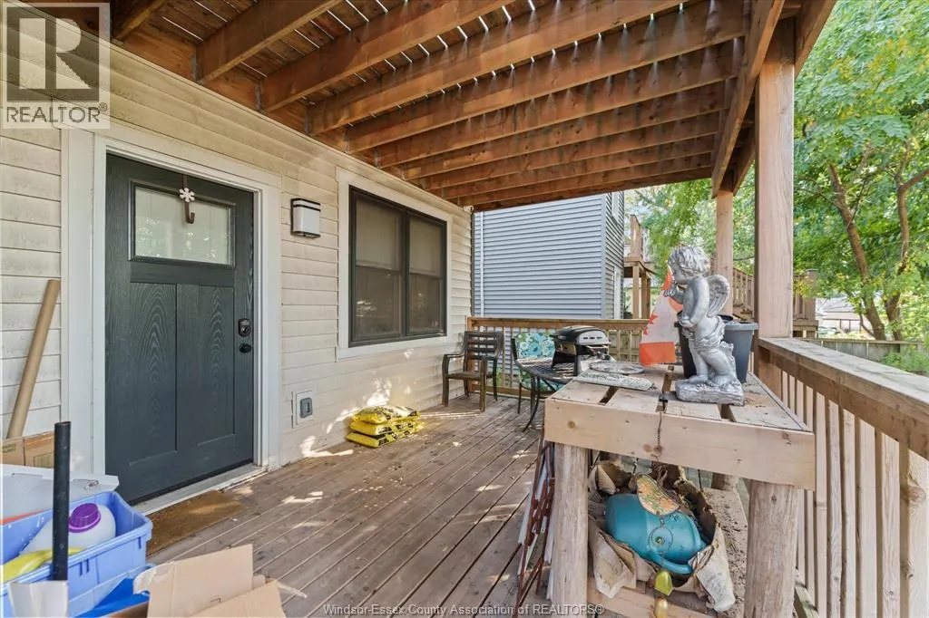 3222 PETER STREET
