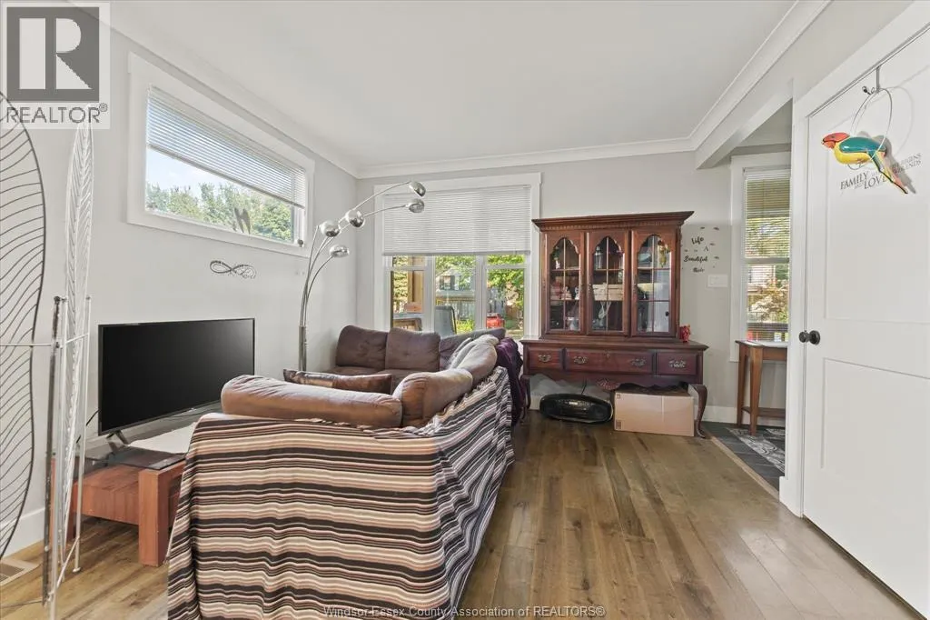 3222 PETER STREET