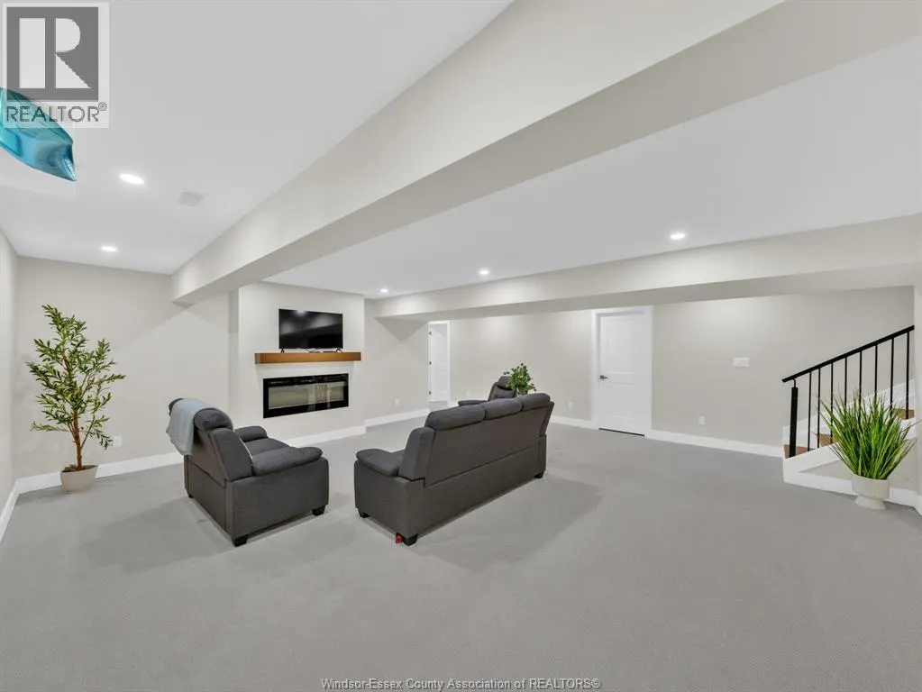 1499 FULLER DRIVE