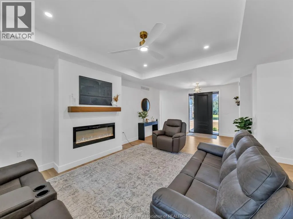 1499 FULLER DRIVE