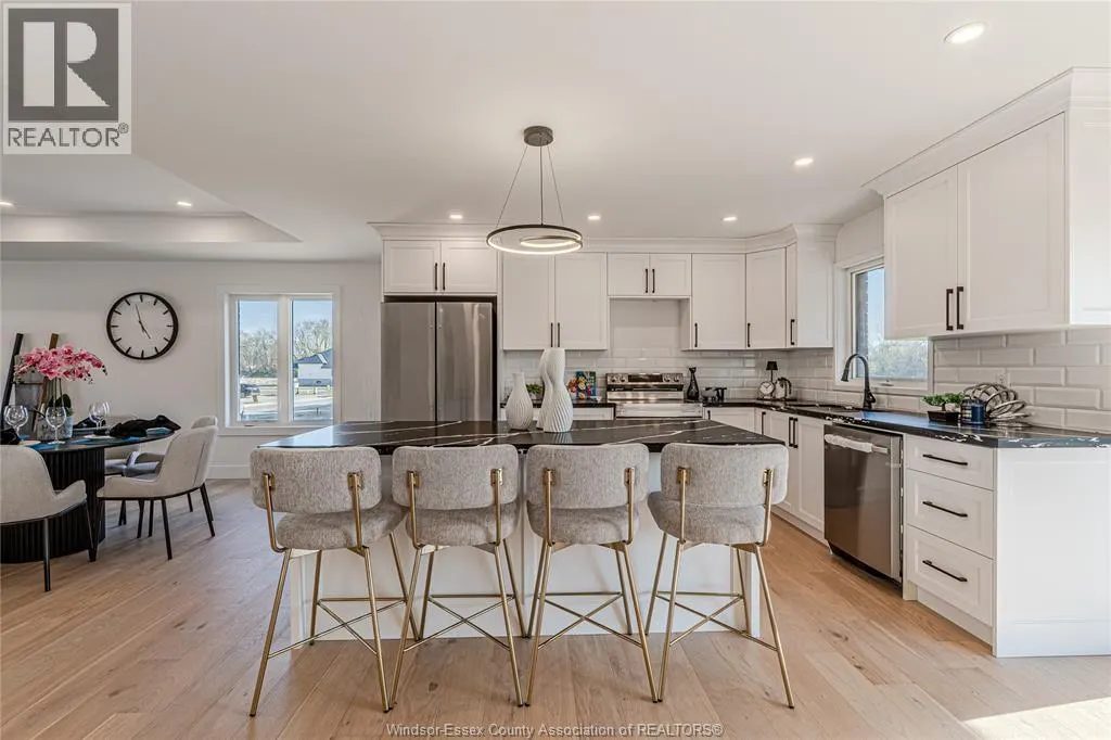 4418 BELMONT