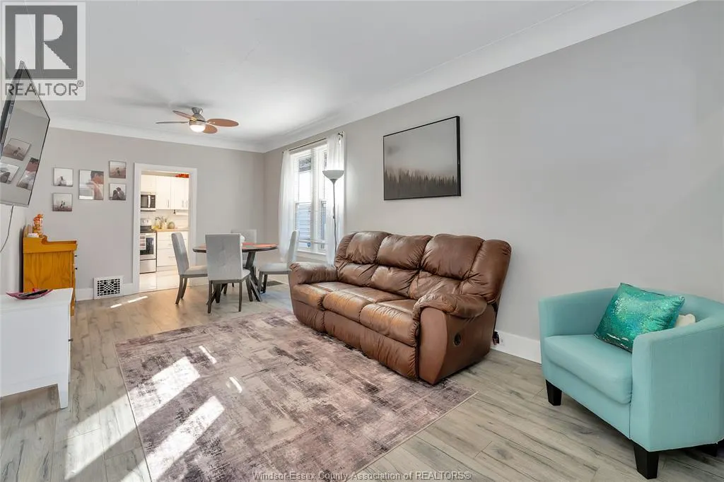 1386 LILLIAN
