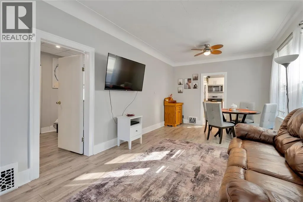 1386 LILLIAN