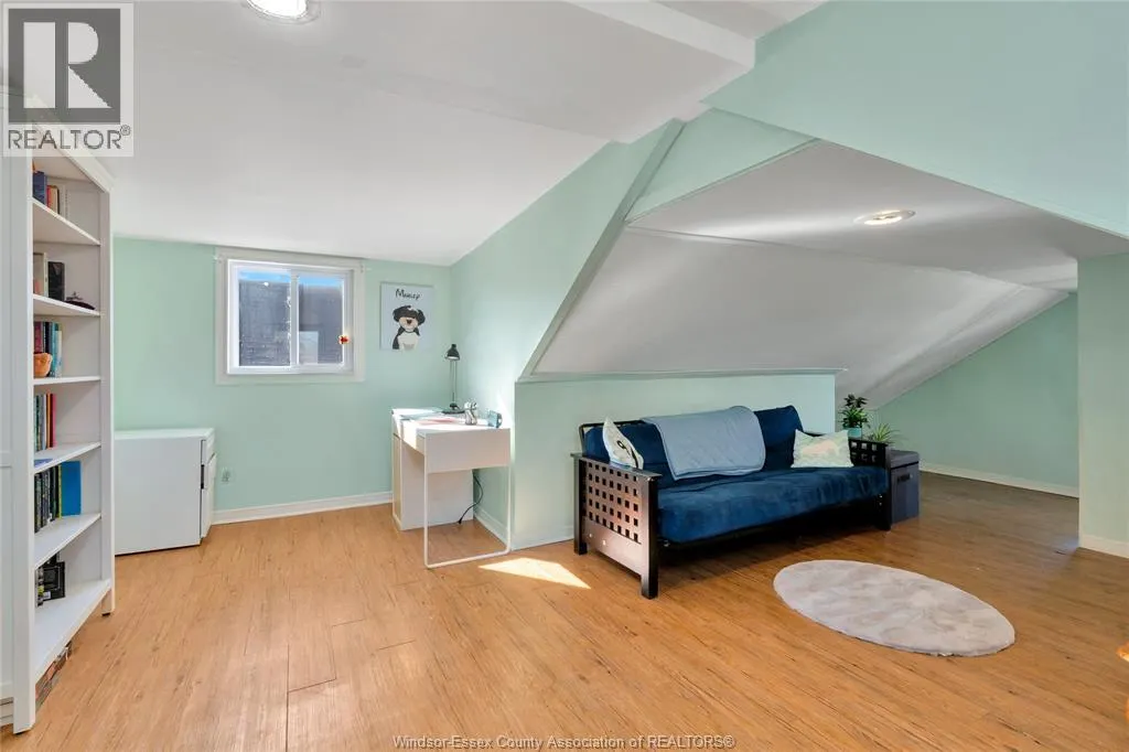 1386 LILLIAN