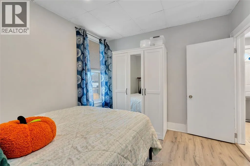 1386 LILLIAN