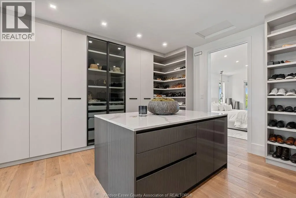 264 ELMGROVE DRIVE