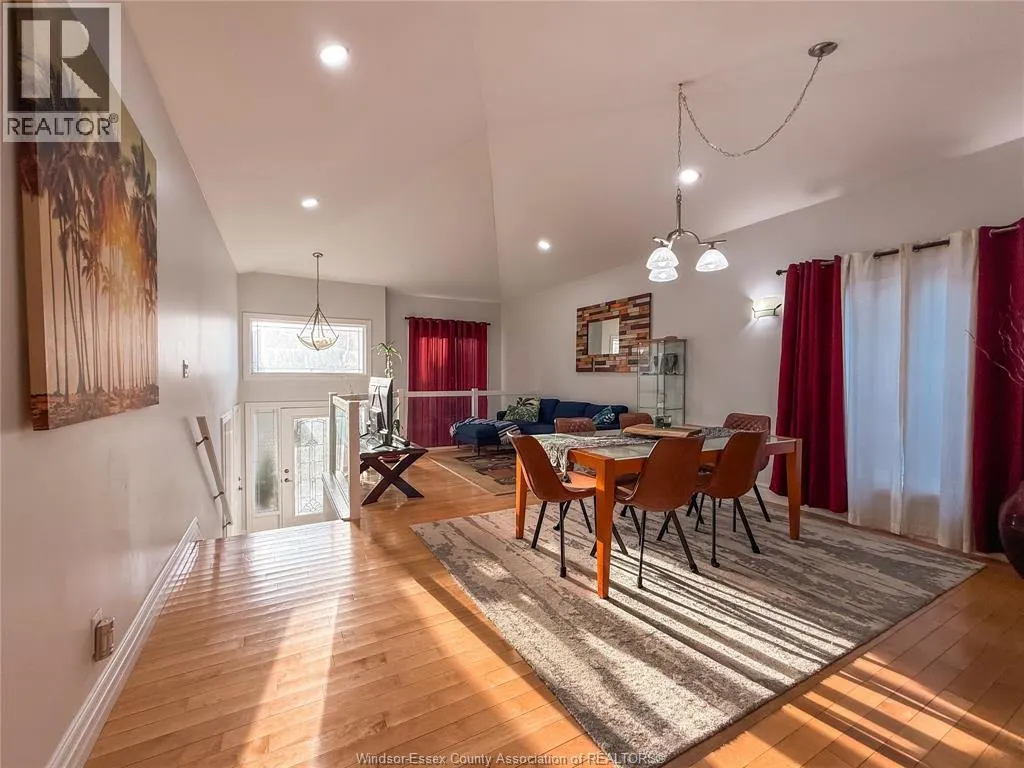 4892 BARCELONA CRESCENT