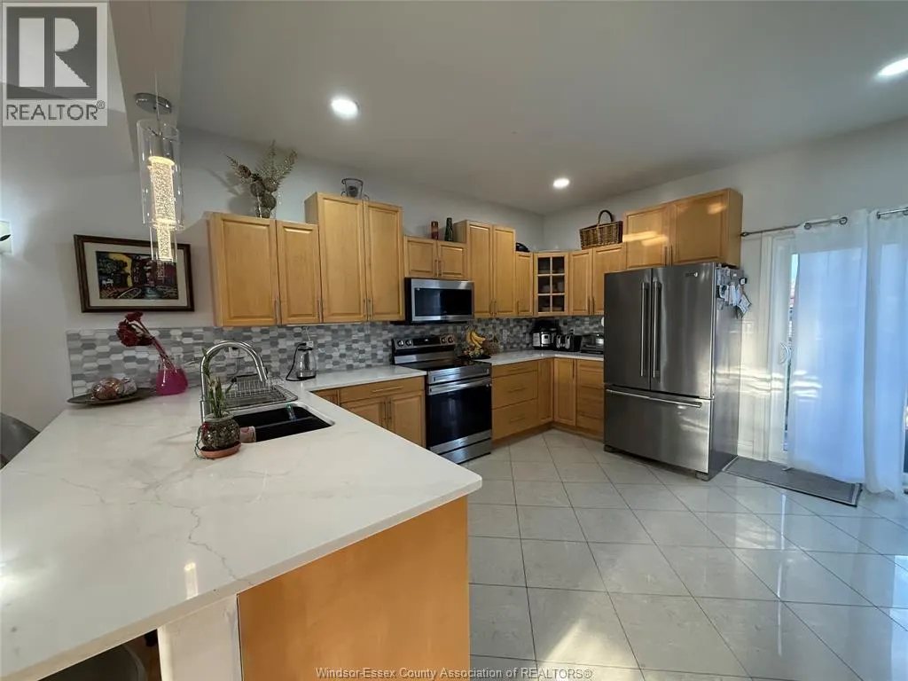 4892 BARCELONA CRESCENT