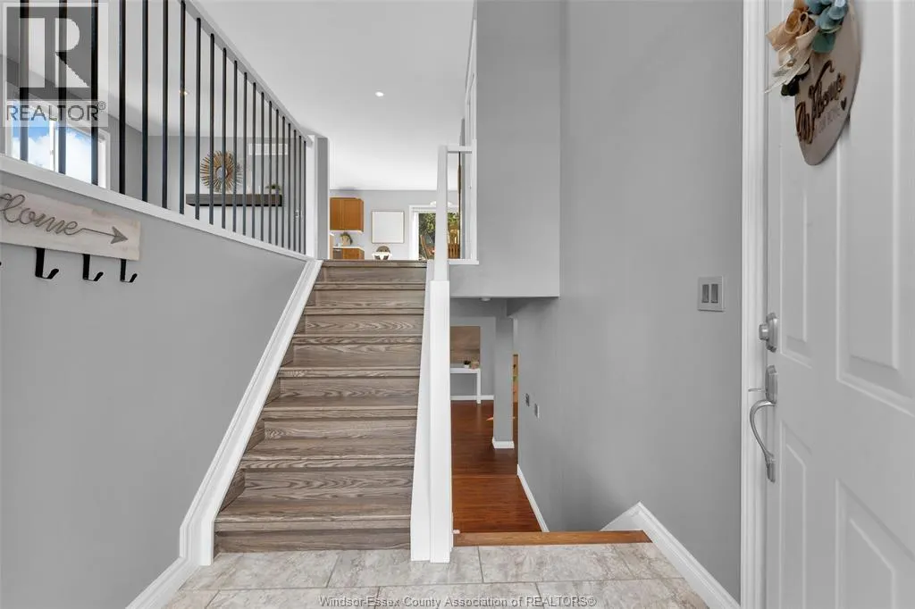 262 COLUMBUS DRIVE